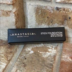 Anastasia Beverly Hills Stick Foundation in Fawn